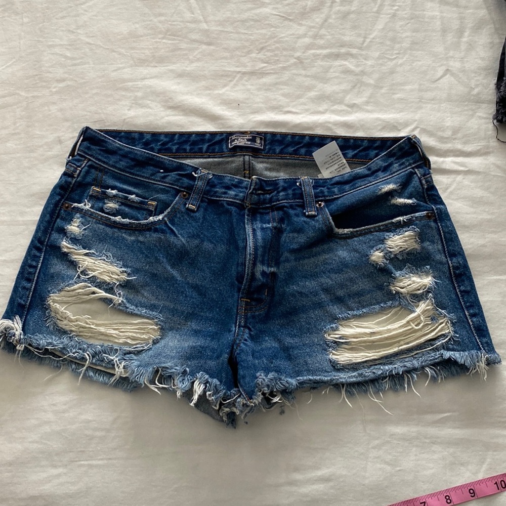 AF Harper low rise shorts - size 30/10